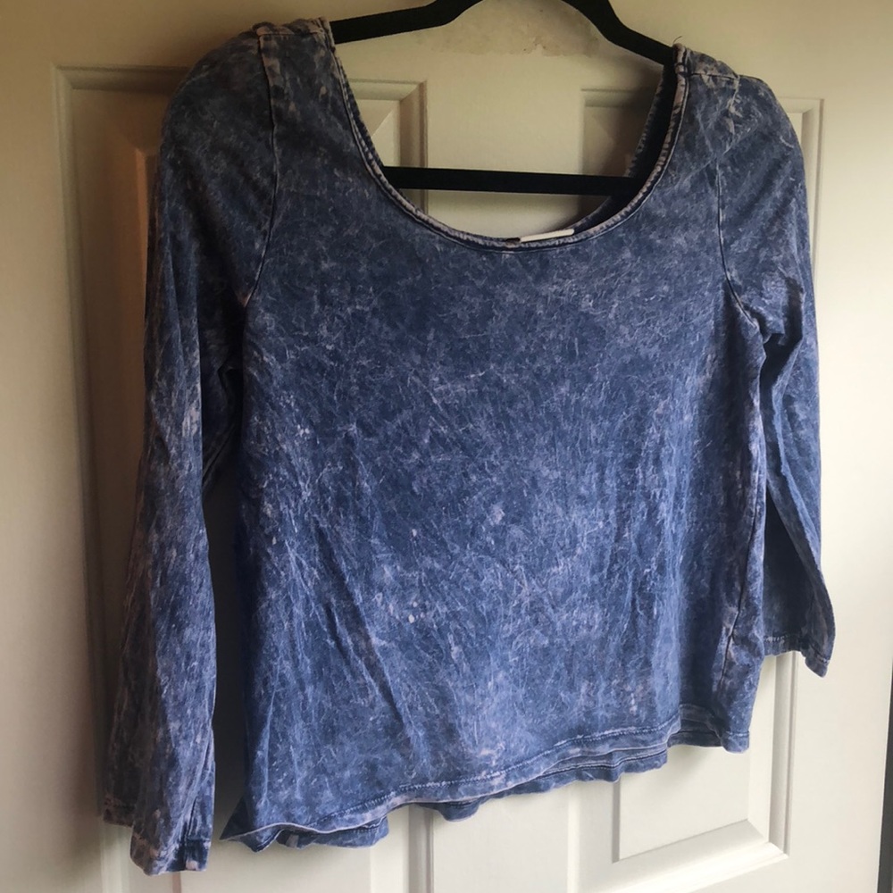 Cropped Quarter Length Sleeved Top - Blue Tie Dye